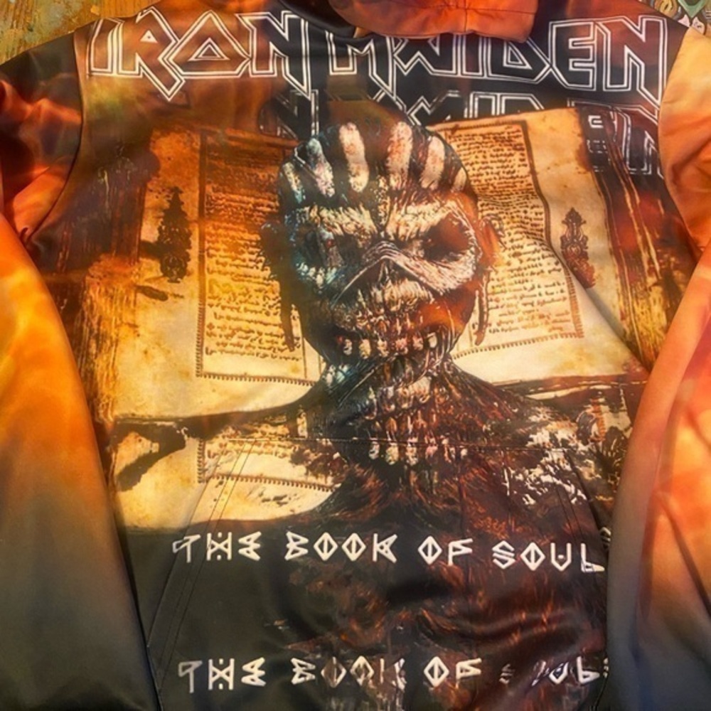 Really Clean Iron Maiden Scare Skull Book of Souls Hoodie Size Medium